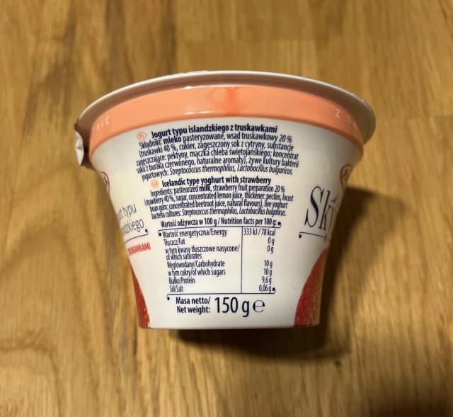 Ile kcal ma skyr truskawkowy? Sprawdź kaloryczność różnych marek Ile kcal ma skyr truskawkowy? Sprawdź kaloryczność różnych marek
