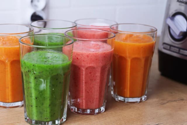 Przepis na zdrowe smoothie, które poprawi twoje samopoczucie i energię Przepis na zdrowe smoothie, które poprawi twoje samopoczucie i energię